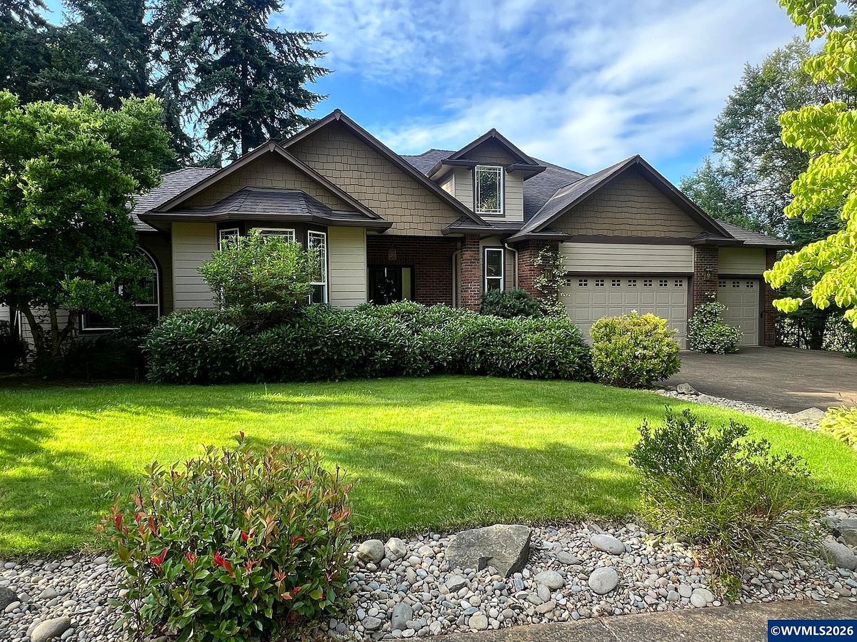 Front of 3355 Huckleberry Ct S, Salem, OR